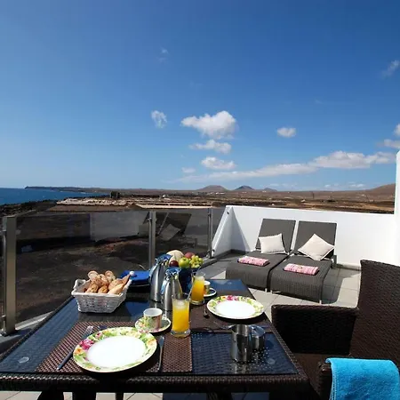 Lägenhet Casa Esquina Del Mar Guatiza